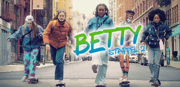 Sie skaten wieder durch NYC!<br> <strong> „Betty“ </strong> <br> 2. Staffel ab 25.08. bei SKY