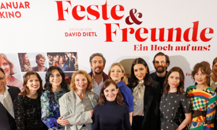 Festliche Deutschlandpremiere<strong> <br> „FESTE & FREUNDE – EIN HOCH AUF UNS“</strong><br> in Essen